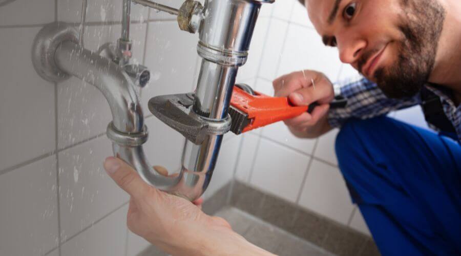 Emergency toilet repair in Dubois, WY
